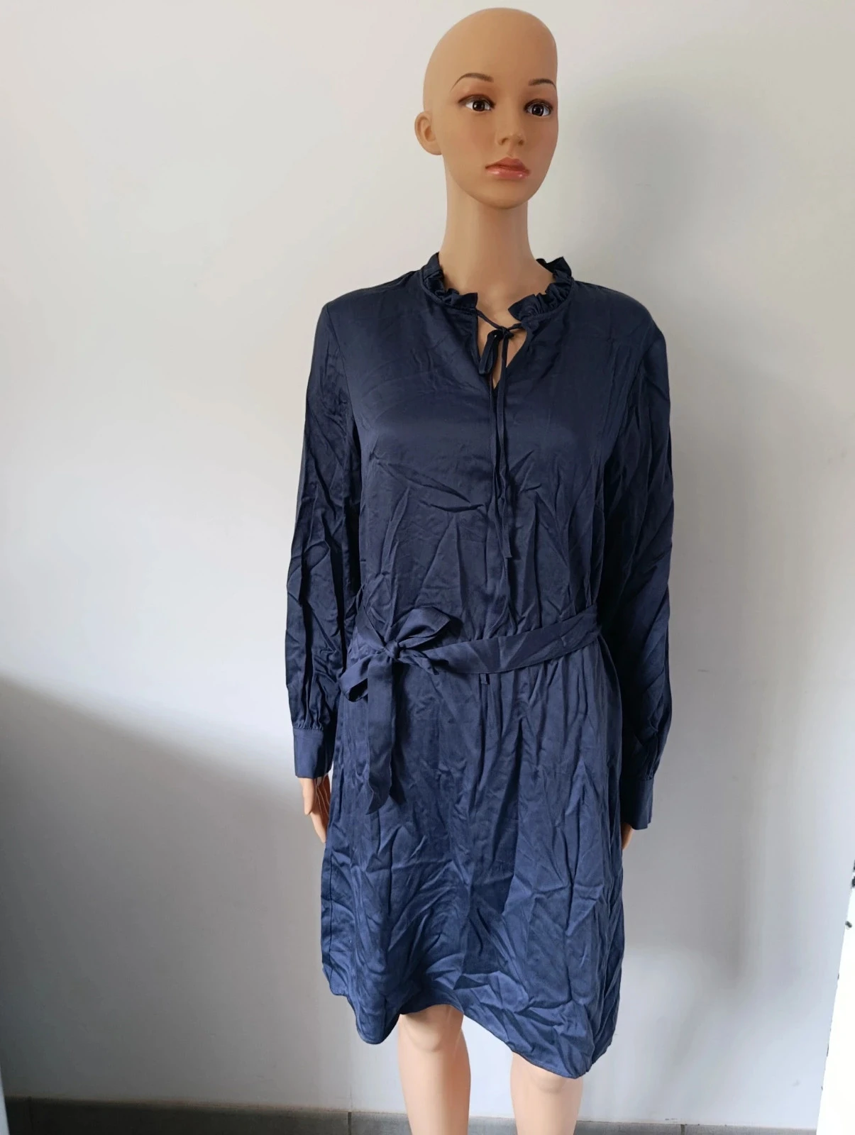 Robe femme bleu marine 100 % Lyocell – Taille 36 – Manches longues – Ceinture